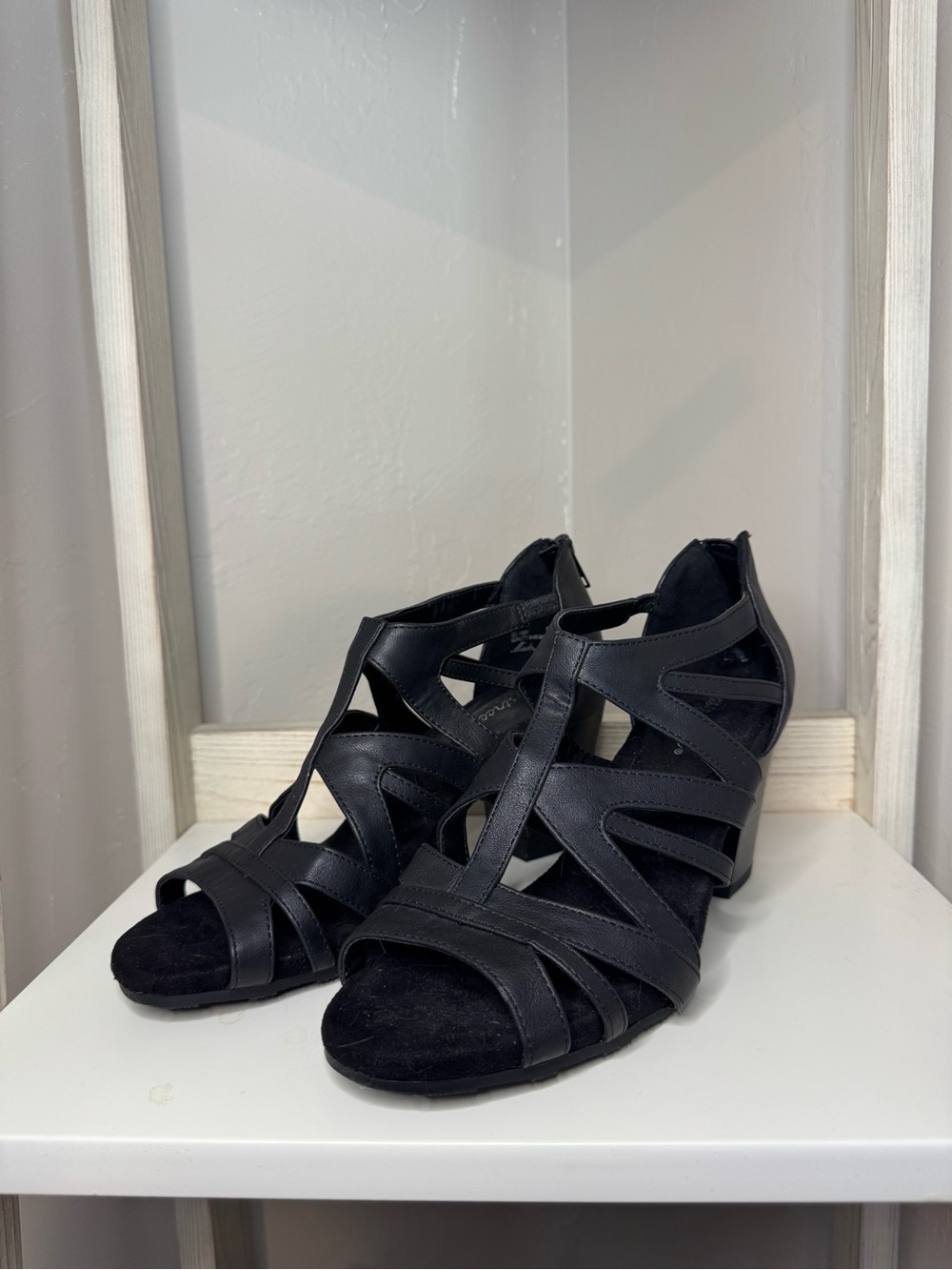 easy street Black Strappy Block Heel Sandals